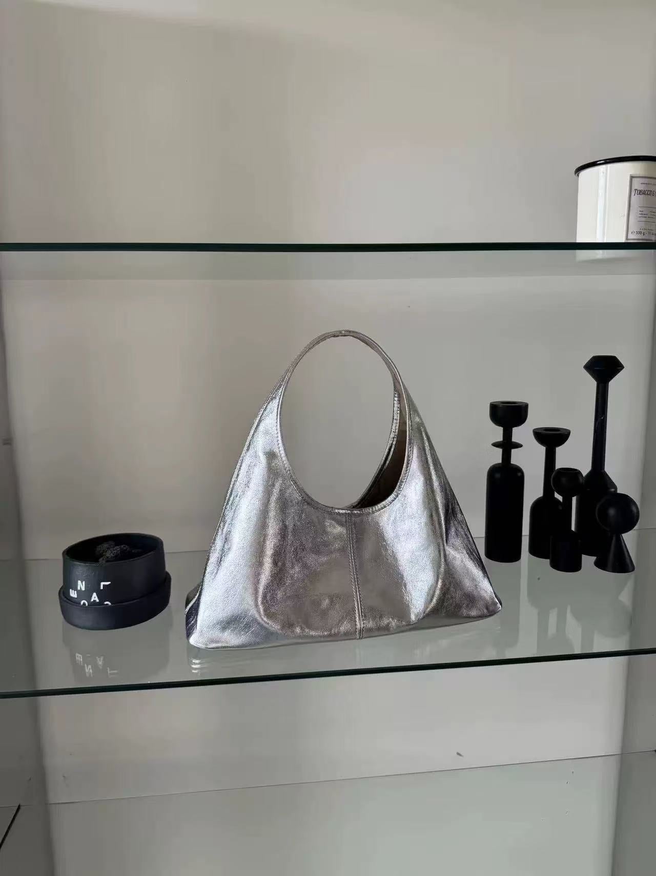 Amoirelle Nova Metallic Hobo Bag – Silver Y2K Shoulder Purse – Metallic Silver view 2
